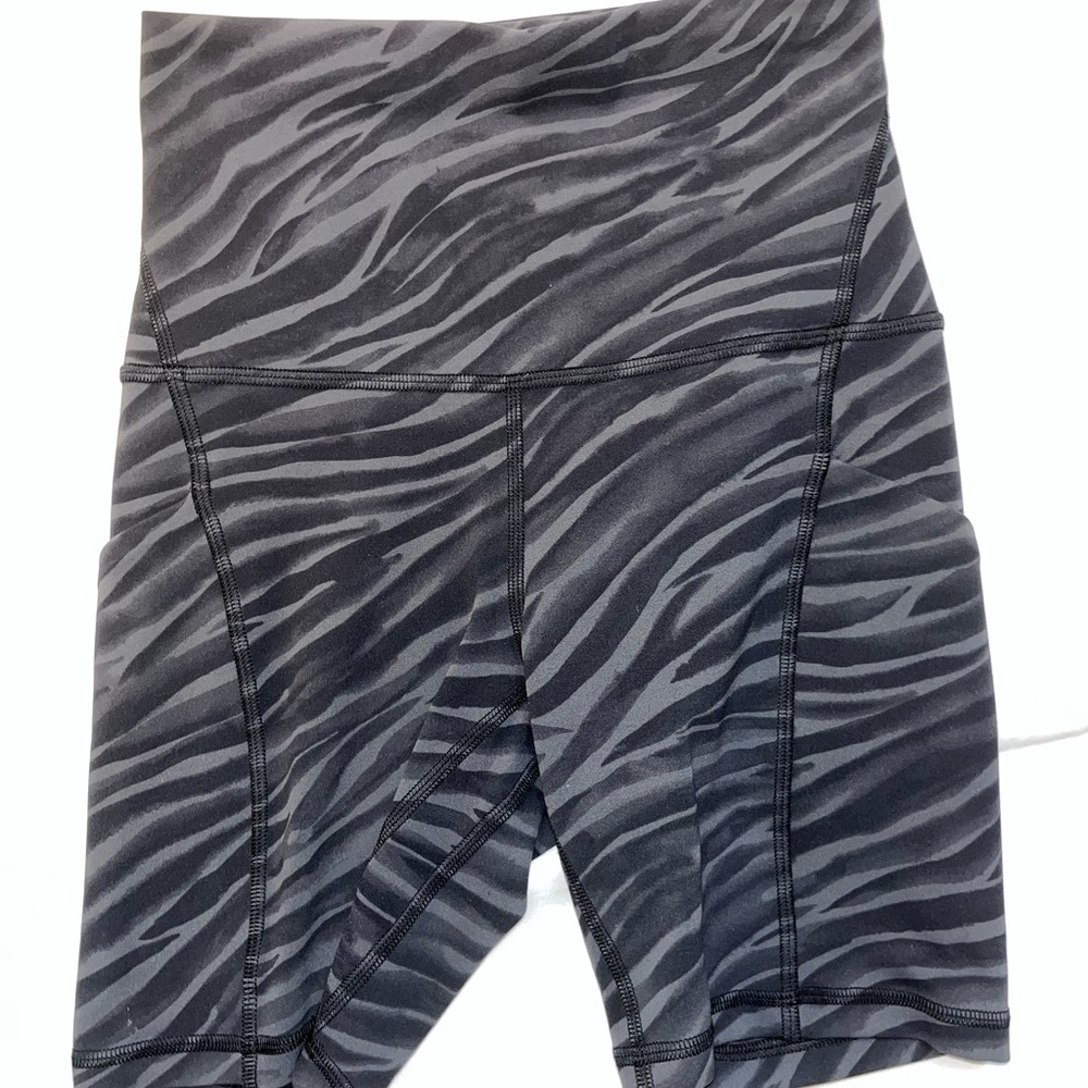lululemon biker shorts